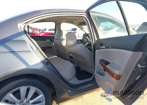 2011 Honda Accord 2.4 Ex-L from USA, damaged, VIN 1HGCP2F87BA008113